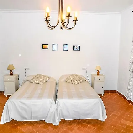 Sleeps 8 Pool Wifi Вилла *